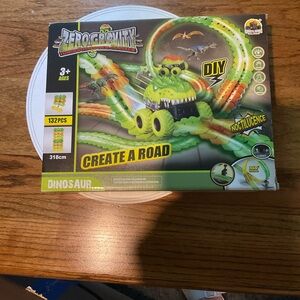 Zero Gravity Dinosaur Track Set